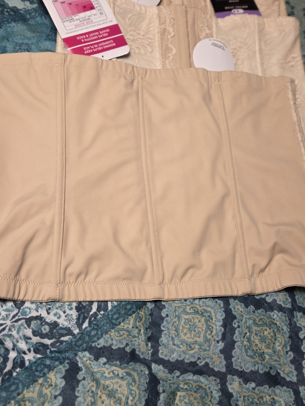 New Maidenform Shapes Waist Trainer in Nude Lace - Picture 4 of 9